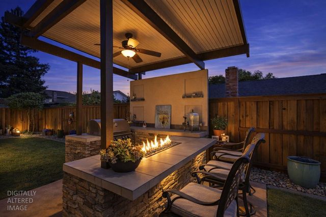 8904 Royal Gate Way, Elk Grove, CA 95624