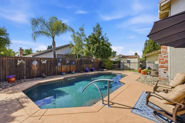 8904 Royal Gate Way, Elk Grove, CA 95624