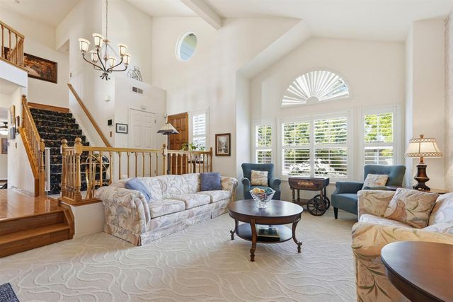 8904 Royal Gate Way, Elk Grove, CA 95624