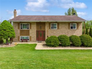517 Pamela Dr, Penn Twp, PA 15636