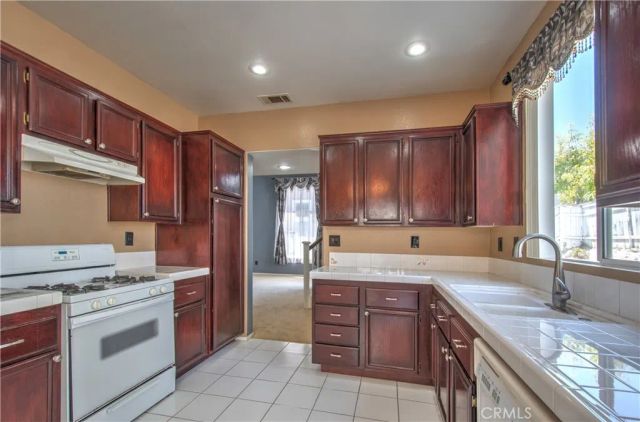 21 Balustrade Place, Lake Forest, CA 92610