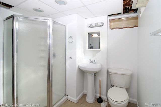 25815 Midway Street, Dearborn Heights, MI 48127