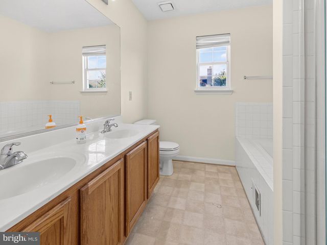 6120 GRAY WOLF CT, Waldorf, MD 20603