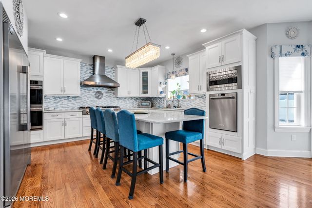 900 Gerald Drive, Toms River, NJ 08753