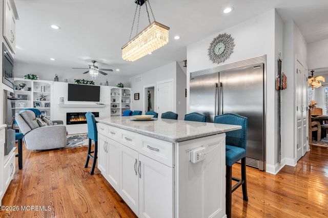900 Gerald Drive, Toms River, NJ 08753