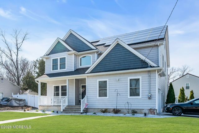 900 Gerald Drive, Toms River, NJ 08753
