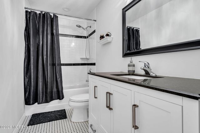 900 Gerald Drive, Toms River, NJ 08753