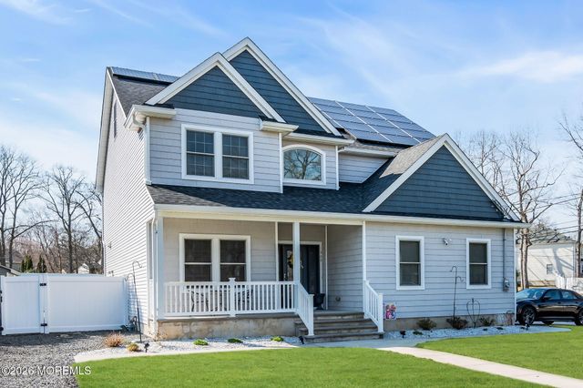 900 Gerald Drive, Toms River, NJ 08753