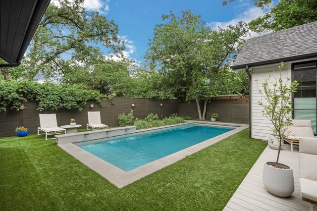 6202 Nasco DR, Austin, TX 78757