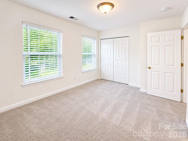 8611 Wandering Creek Way, Charlotte, NC 28227