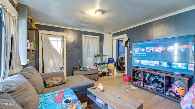 1-3 Taft Place, Amsterdam, NY 12010