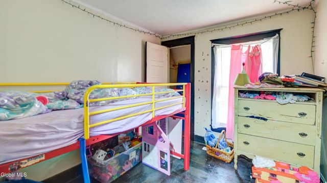 1-3 Taft Place, Amsterdam, NY 12010