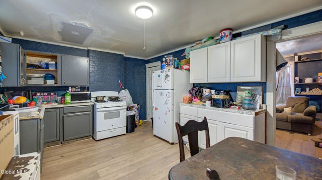 1-3 Taft Place, Amsterdam, NY 12010