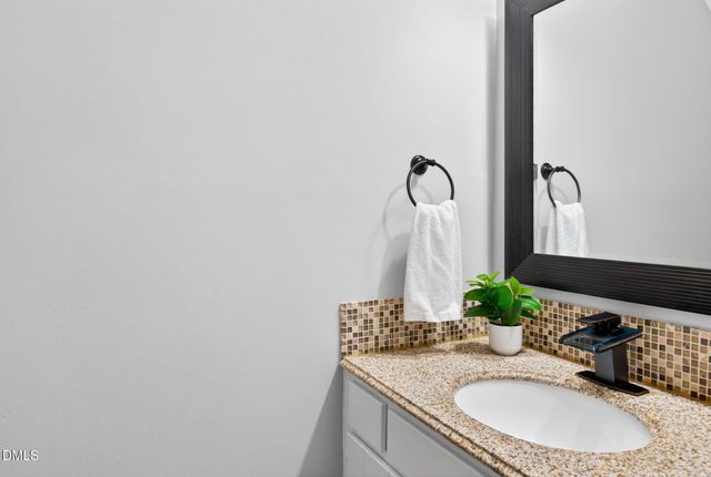 18 Willow Bridge Drive, Durham, NC 27707