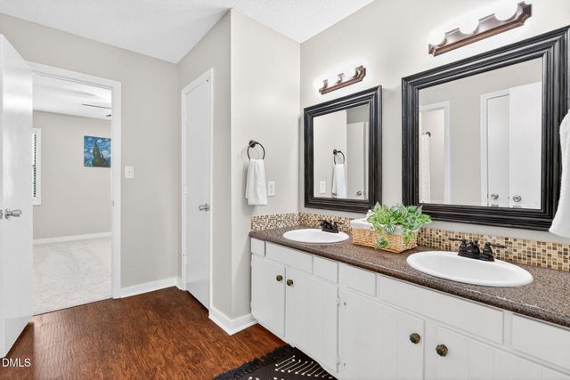 18 Willow Bridge Drive, Durham, NC 27707