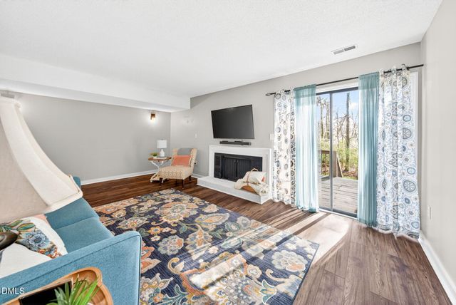 18 Willow Bridge Drive, Durham, NC 27707