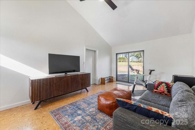 192 Castaway Trail, Mooresville, NC 28117