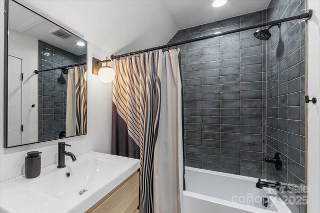 192 Castaway Trail, Mooresville, NC 28117