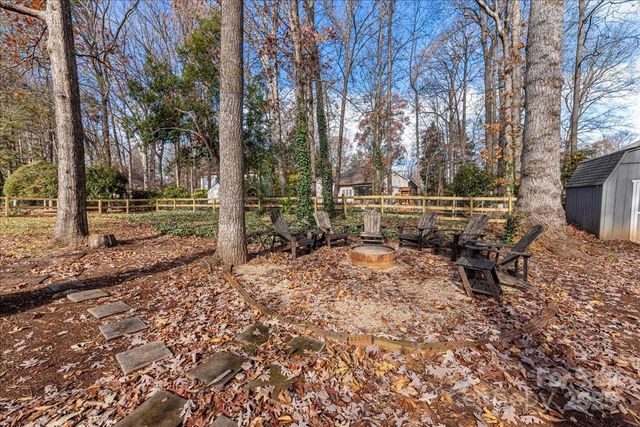 192 Castaway Trail, Mooresville, NC 28117
