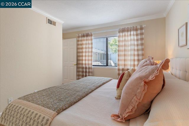 2633 Saklan Indian Dr 3, Walnut Creek, CA 94595