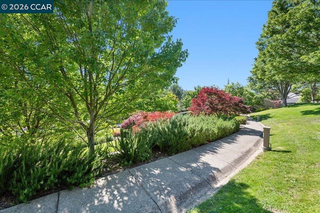 2633 Saklan Indian Dr 3, Walnut Creek, CA 94595