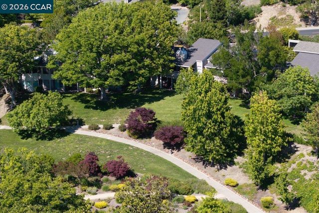 2633 Saklan Indian Dr 3, Walnut Creek, CA 94595
