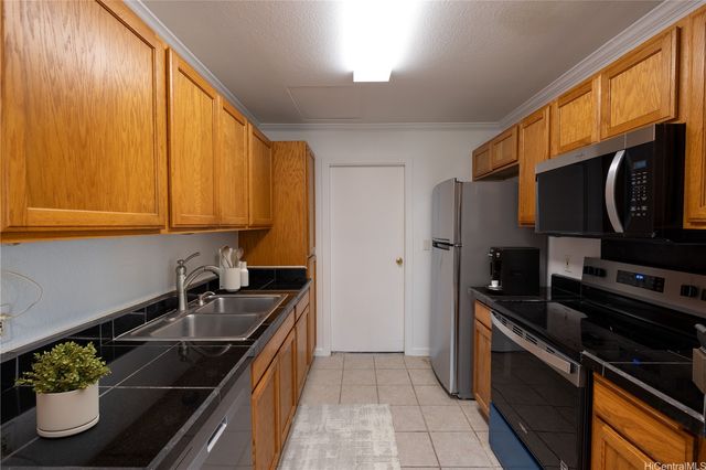 133 Kahako Street A, Kailua, HI 96734