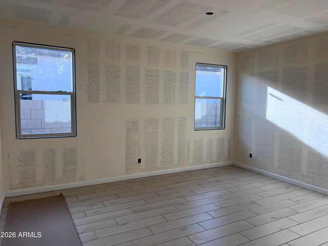 9530 W TAMARISK Avenue, Tolleson, AZ 85353