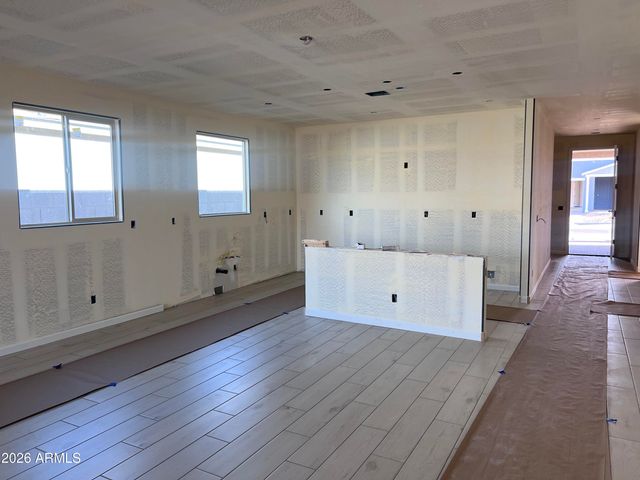 9530 W TAMARISK Avenue, Tolleson, AZ 85353