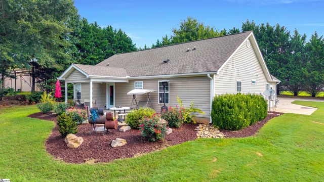 1 Berry Tree Court, Greer, SC 29651