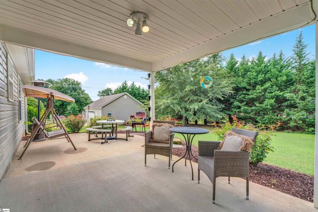 1 Berry Tree Court, Greer, SC 29651