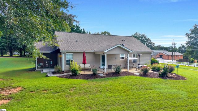 1 Berry Tree Court, Greer, SC 29651