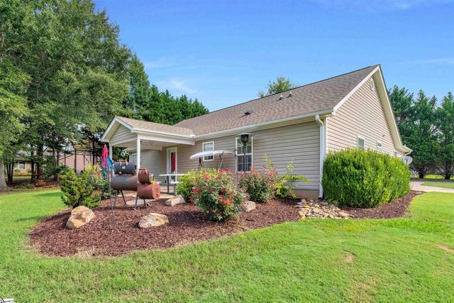 1 Berry Tree Court, Greer, SC 29651