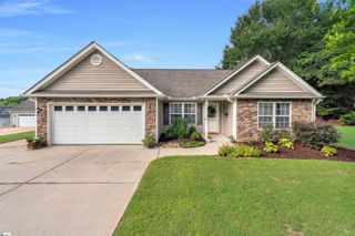 1 Berry Tree Court, Greer, SC 29651