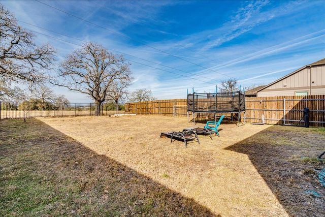 203 Zuma DR, Liberty Hill, TX 78642