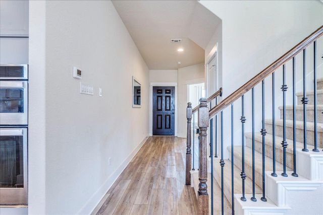 203 Zuma DR, Liberty Hill, TX 78642