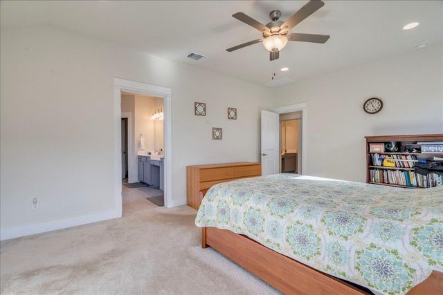 203 Zuma DR, Liberty Hill, TX 78642