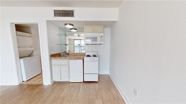 1 Marina Drive 306A & 306B, St Simons Island, GA 31522