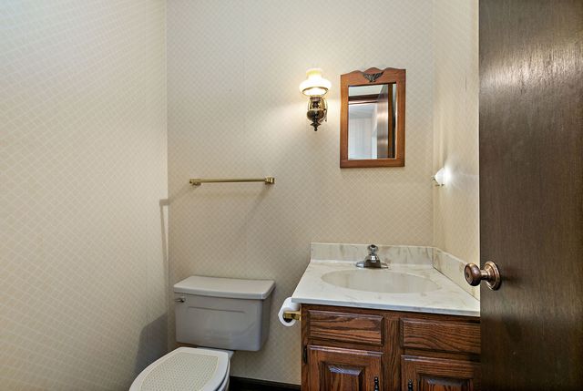 1105 Beach Comber Drive, Schaumburg, IL 60193