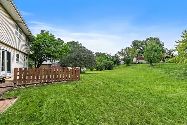 1105 Beach Comber Drive, Schaumburg, IL 60193