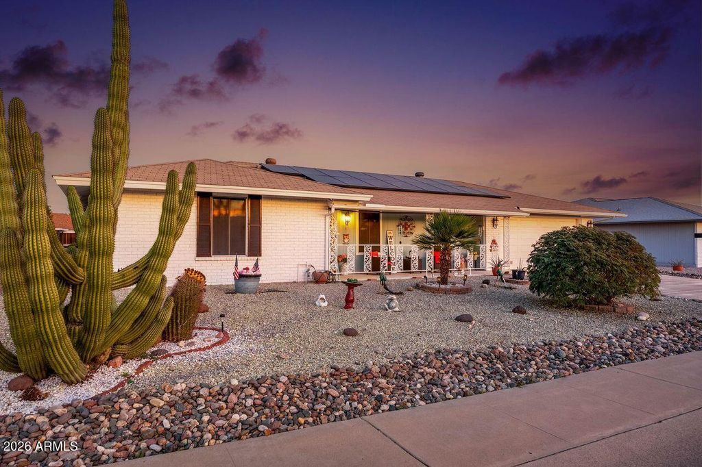 9728 W Briarwood Circle, Sun City, AZ 85351