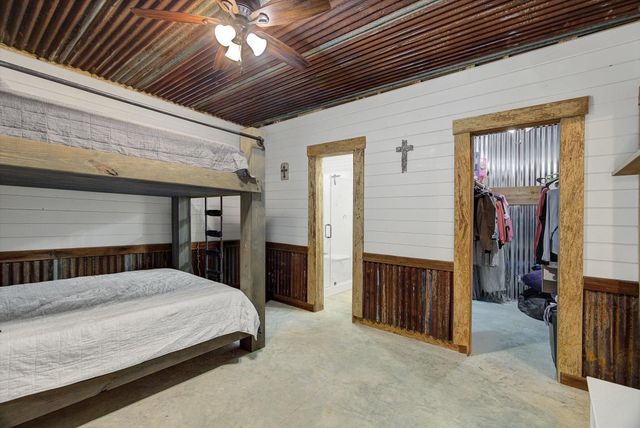 22546 Highway 321, Cleveland, TX 77327