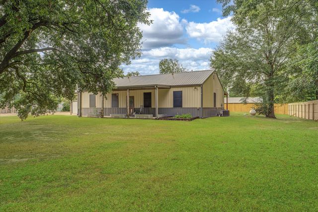 22546 Highway 321, Cleveland, TX 77327