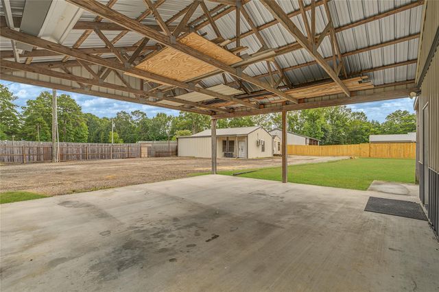 22546 Highway 321, Cleveland, TX 77327