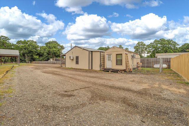 22546 Highway 321, Cleveland, TX 77327