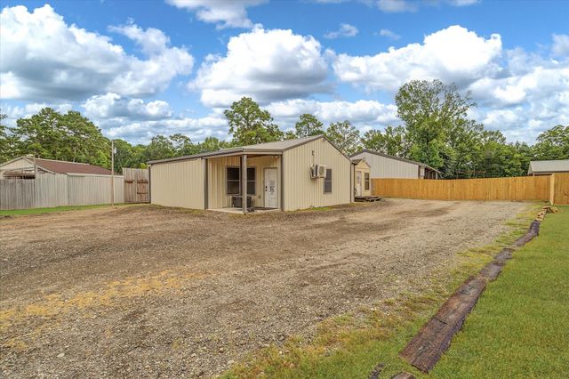 22546 Highway 321, Cleveland, TX 77327
