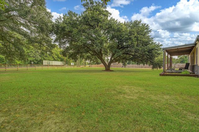 22546 Highway 321, Cleveland, TX 77327