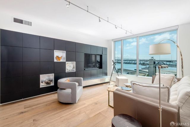 338 Spear Street 18E, San Francisco, CA 94105