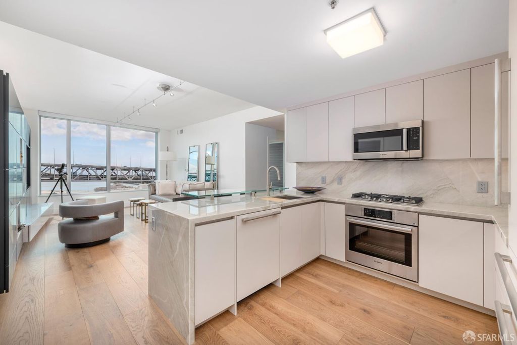 338 Spear Street 18E, San Francisco, CA 94105