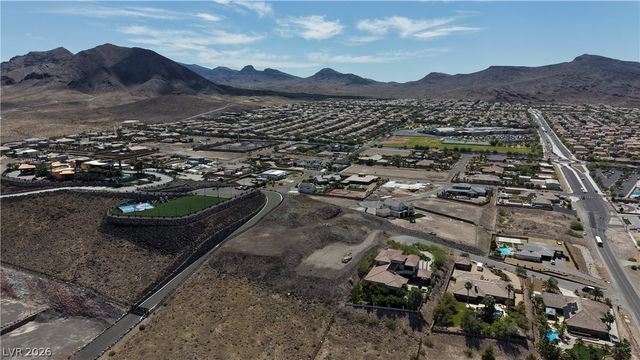 Peach Bluff Court, Henderson, NV 89002